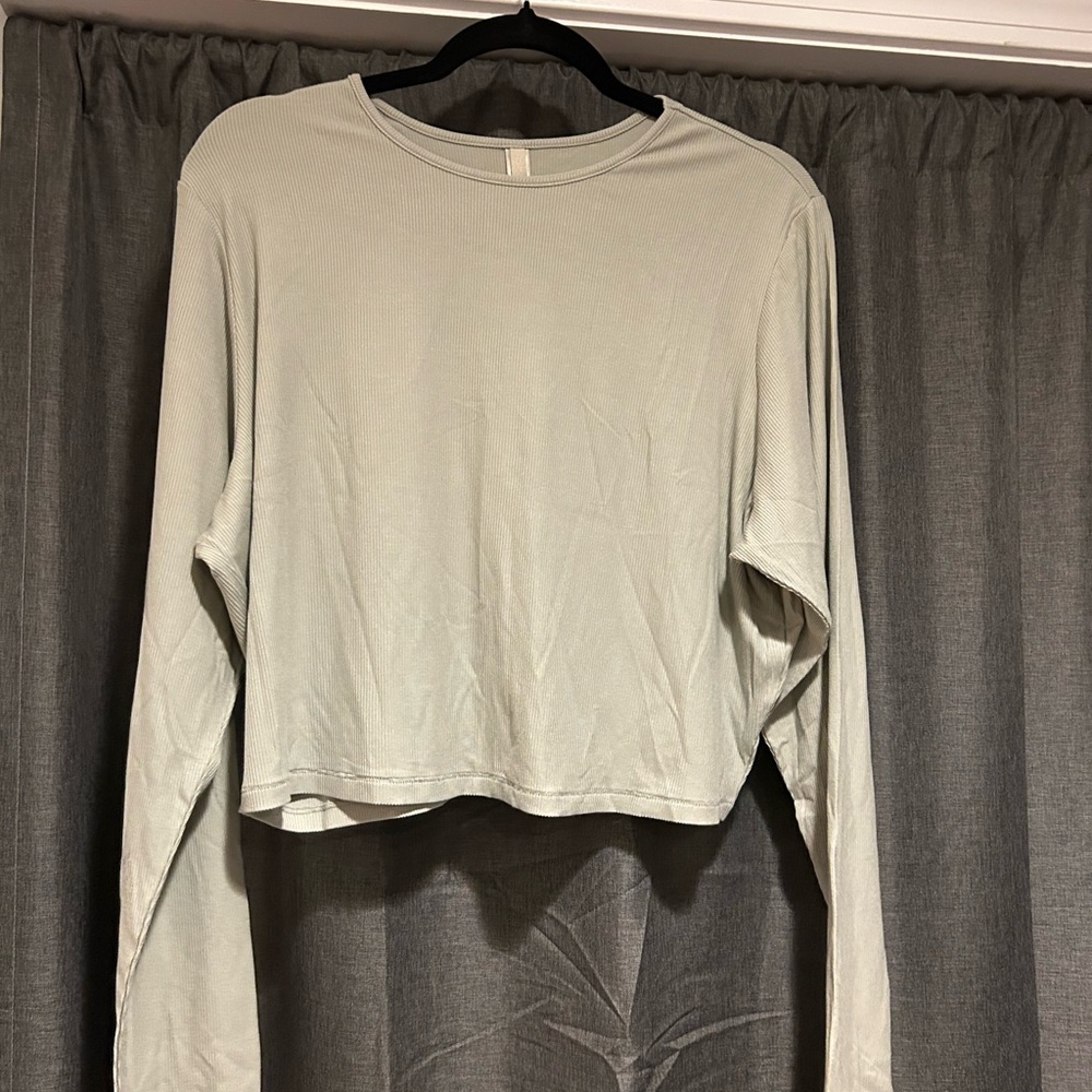 Skims Soft Lounge Long Sleeve Top in Mineral 4X